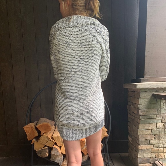 Cardigan - Picture 3 of 4